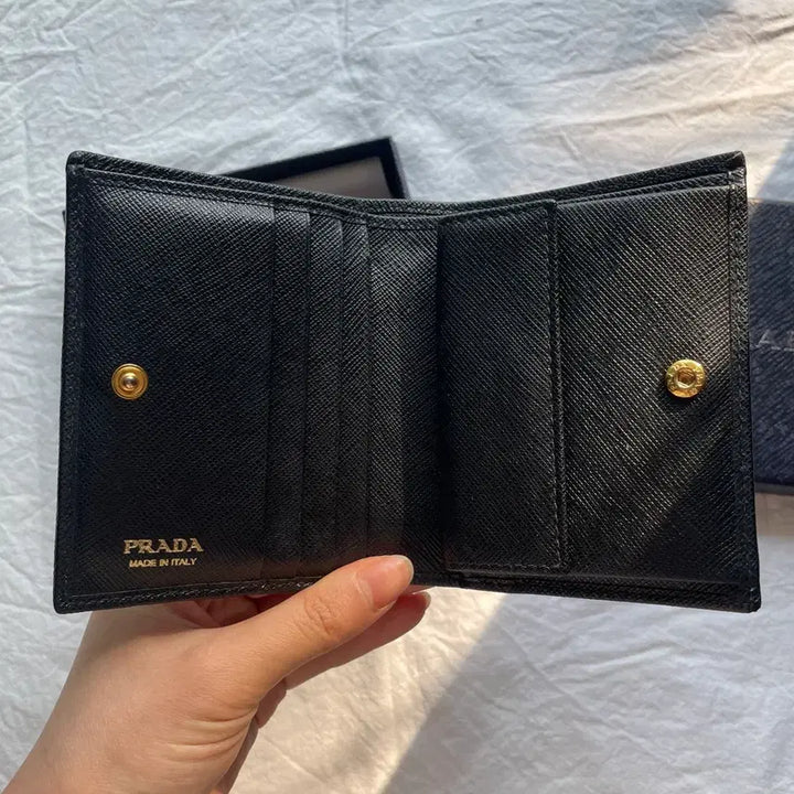 [BUNJANG] Prada Saffiano Metal Logo Bifold Wallet / 프라다 사피아노 메탈 로고 반지갑
