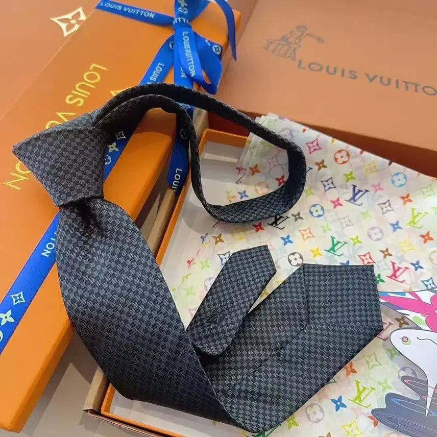 [BUNJANG] Louis Vuitton Tie - New / 루이비통 넥타이