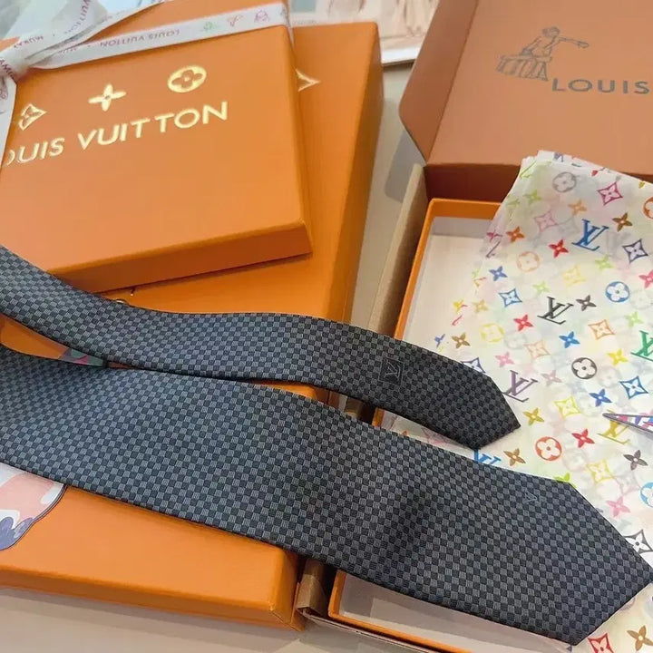 [BUNJANG] Louis Vuitton Tie - New / 루이비통 넥타이