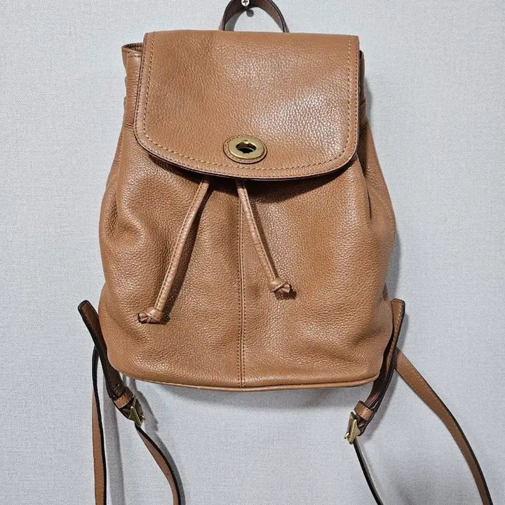 [BUNJANG] Coach Leather Drawstring Backpack Brown / 코치 가죽 드로우스트링 백팩 브라운