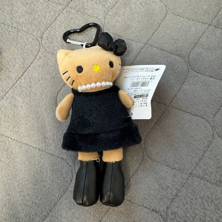 [BUNJANG] Hello Kitty Long Leg Keyring Doll / 롱다리 키티 키링인형