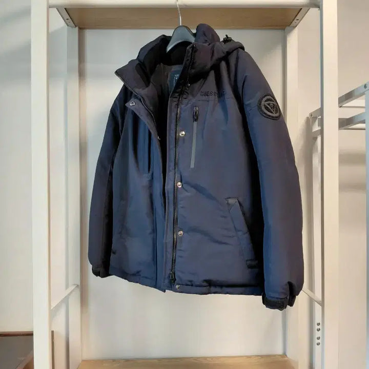 [BUNJANG] Guess Duck Down Padded Jacket / 게스 덕다운 패딩