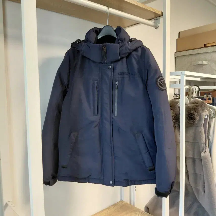 [BUNJANG] Guess Duck Down Padded Jacket / 게스 덕다운 패딩