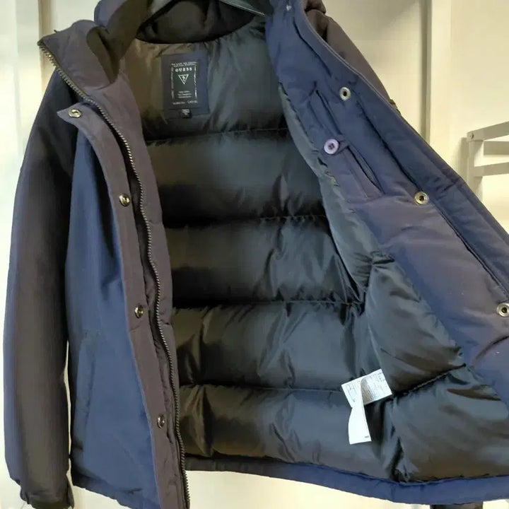 [BUNJANG] Guess Duck Down Padded Jacket / 게스 덕다운 패딩