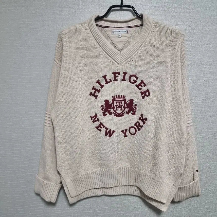 [BUNJANG] Tommy Hilfiger V-Neck Knit Sweater / 타미힐피거 V넥 니트 아이보리 55-66사이즈