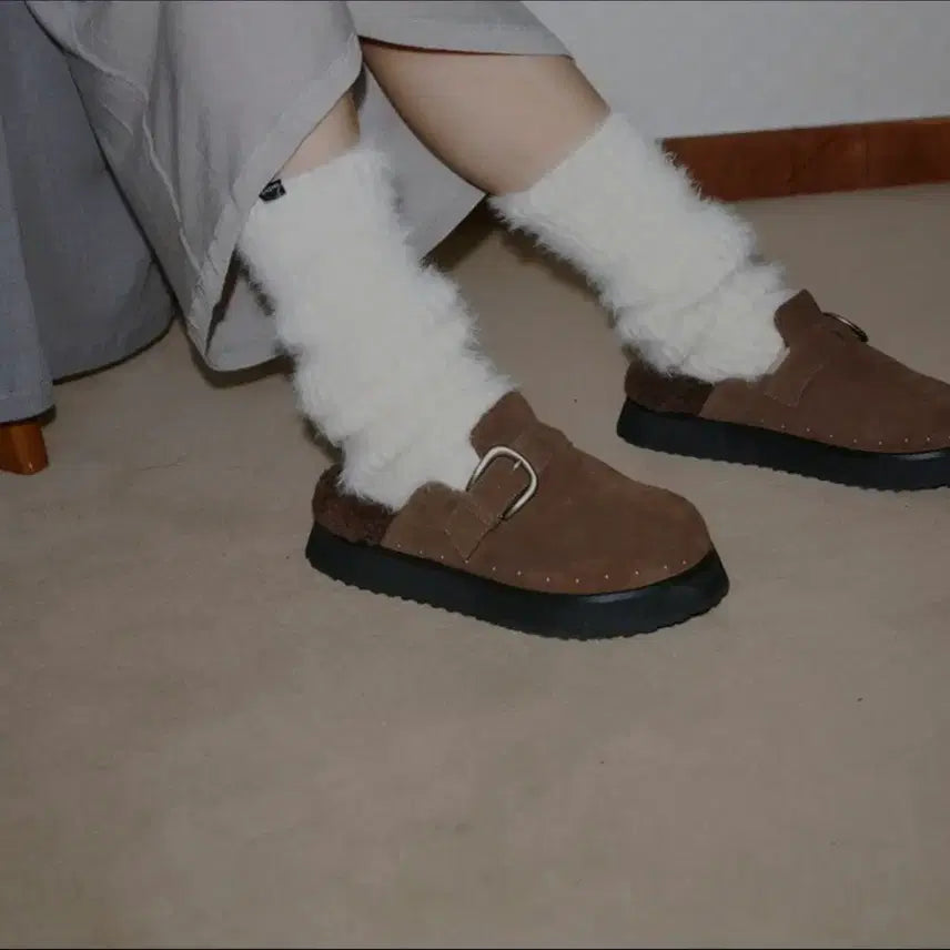 [BUNJANG] KHIZHO Brown Suede Buckle Clogs 235mm / KHIZHO 기호 브라운 스웨이드 버클 클로그 235mm