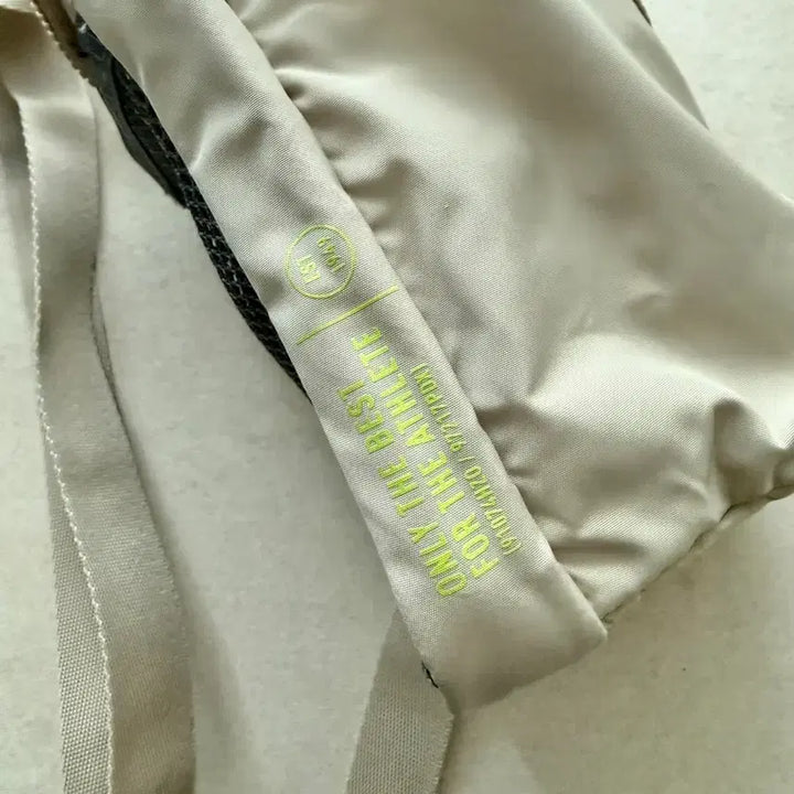 [SOLD OUT] 아디다스 크로스바디/물병 베이지/unisex