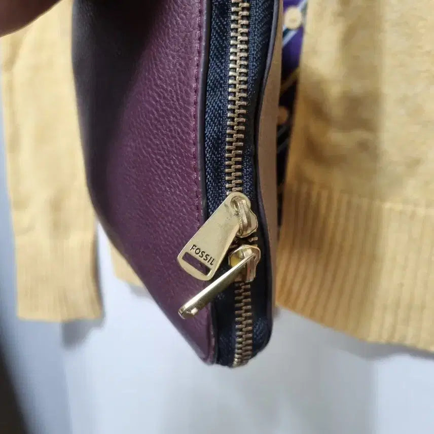 [BUNJANG] Fossil Leather Crossbody Bag / Fossil (파슬) 가죽 크로스백 버건디