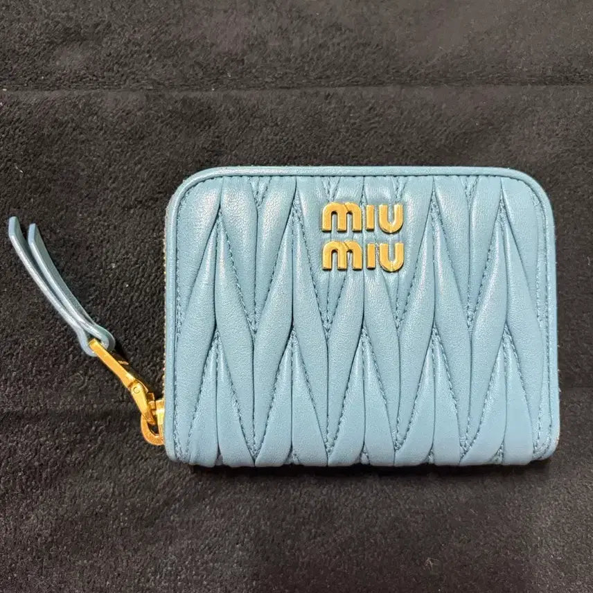 [BUNJANG] Miu Miu Matelassé Napa Leather Wallet / [미우미우] 마테라쎄 나파 가죽 지갑