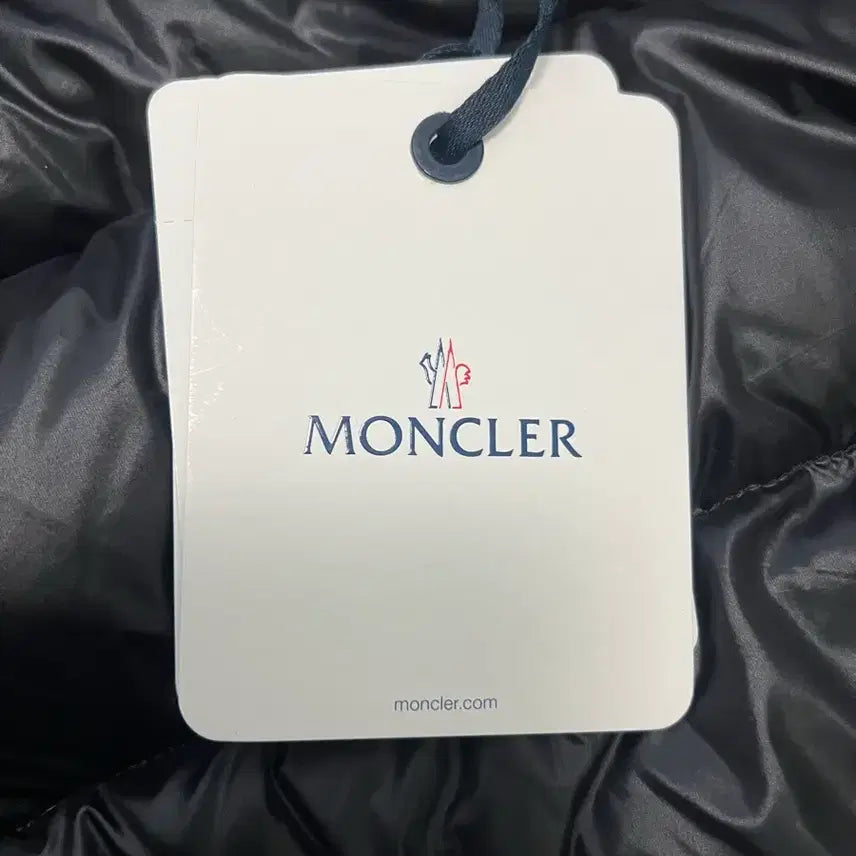 [BUNJANG] Moncler Bezer Short Down Jacket Black 24FW / 몽클레르 베제르 쇼트 다운 자켓 블랙 - 24FW
