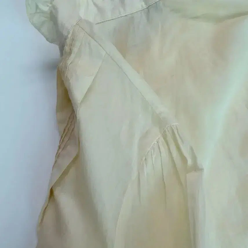 [BUNJANG] Gucci Ivory Frill Blouse / 구찌 아이보리 프릴 블라우스