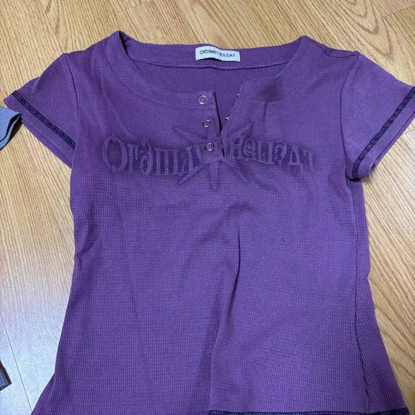 [BUNJANG] Clothes Organization (Price Varies) / 옷장정리(빠른처분원함)