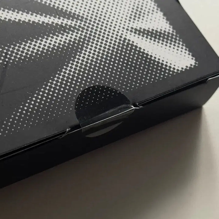 [BUNJANG] Riski Pigment Flucky Denim Eyeshadow Palette / 리스키 피그먼트 아이섀도우 팔레트 새상품 / 플럭키데님