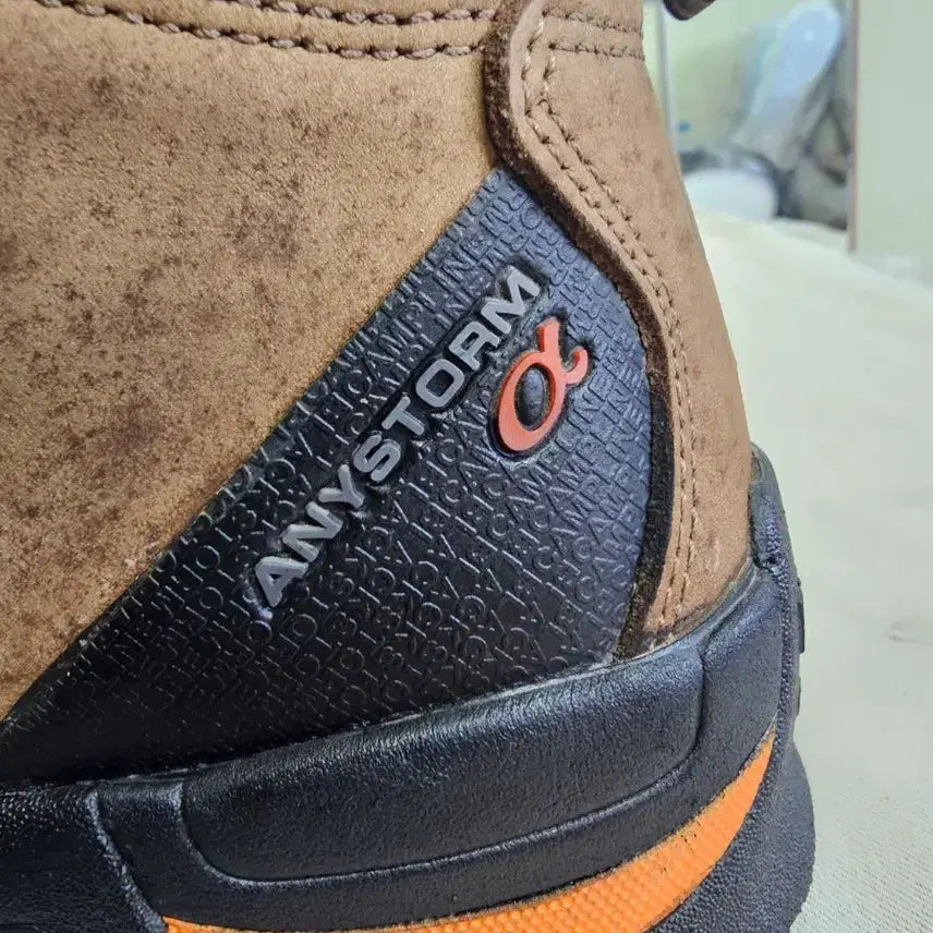 [BUNJANG] CAMPLINE Ennistorm Alpha Gore-Tex Hiking Boots / CAMPLINE 캠프라인 에니스톰알파 고어텍스등산화 브라운