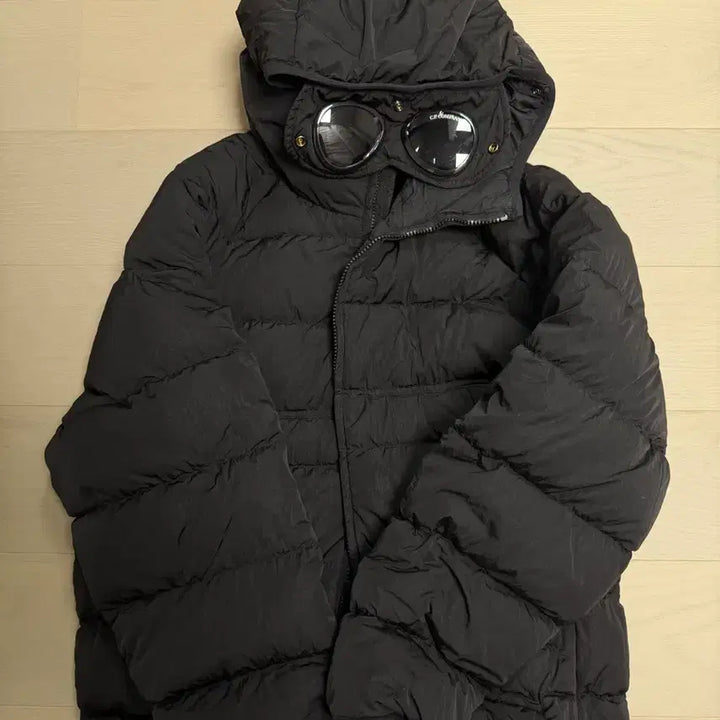 [BUNJANG] CP Company Goggle Hooded Padded Jacket / Cp컴퍼니 고글 후드 패딩