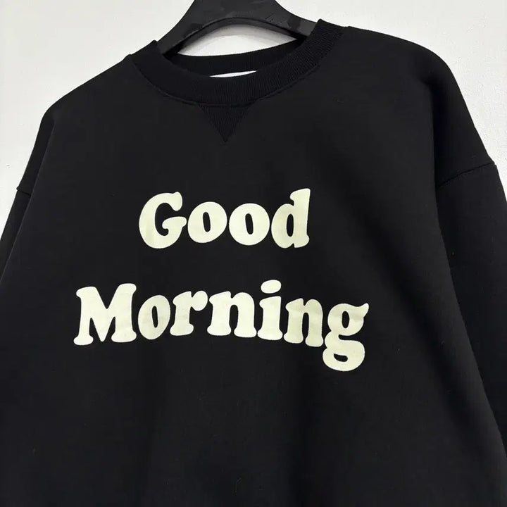 [BUNJANG] Unbranded Fleece Sweatshirts (4 Designs) / [새상품] 기모 맨투맨 4디자인