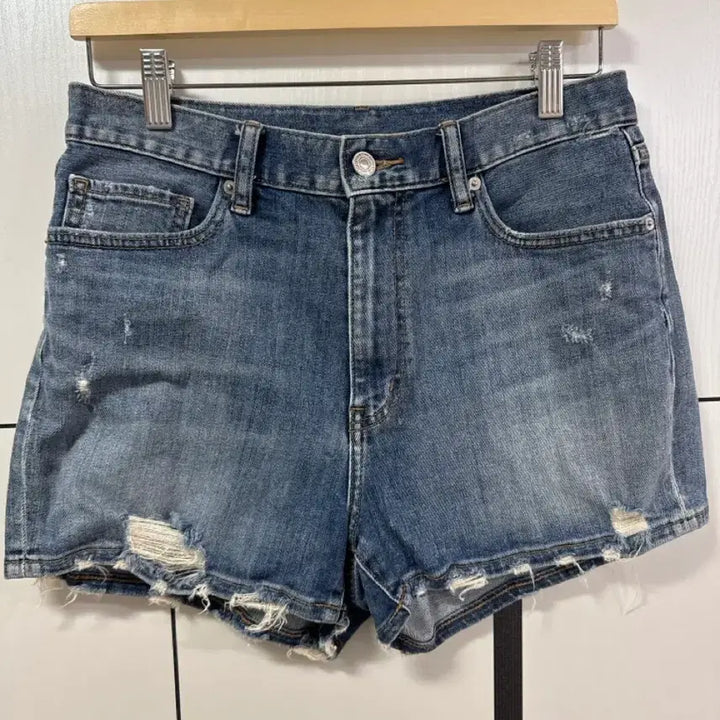 [BUNJANG] Uniqlo Denim Cut-off Shorts / 유니클로 데님 반바지