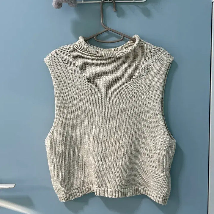 [BUNJANG] Myust High Neck Knit Vest Beige / 마이유스 하이넥 니트 베스트 베이지 하객룩