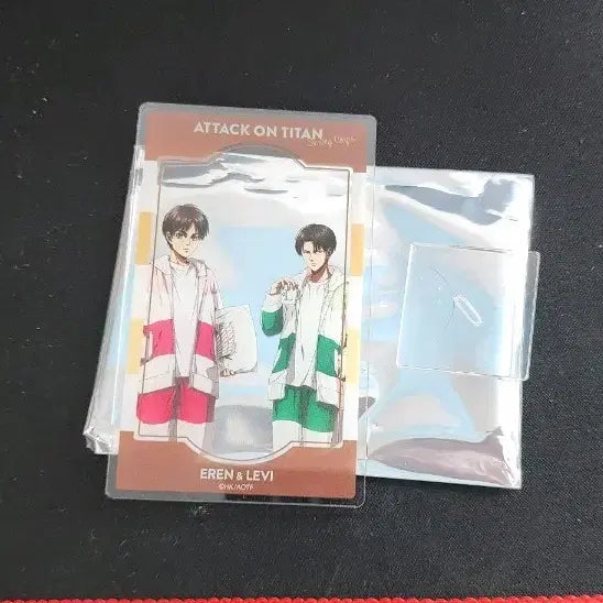 [BUNJANG] Attack on Titan Eren &amp; Levi Acrylic Stand / 진격의 거인 에렌 리바이 아크릴