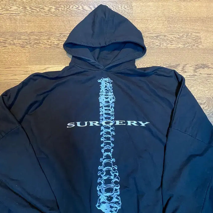 [SOLD OUT] SURGERY 척추 스웻 후드 블랙