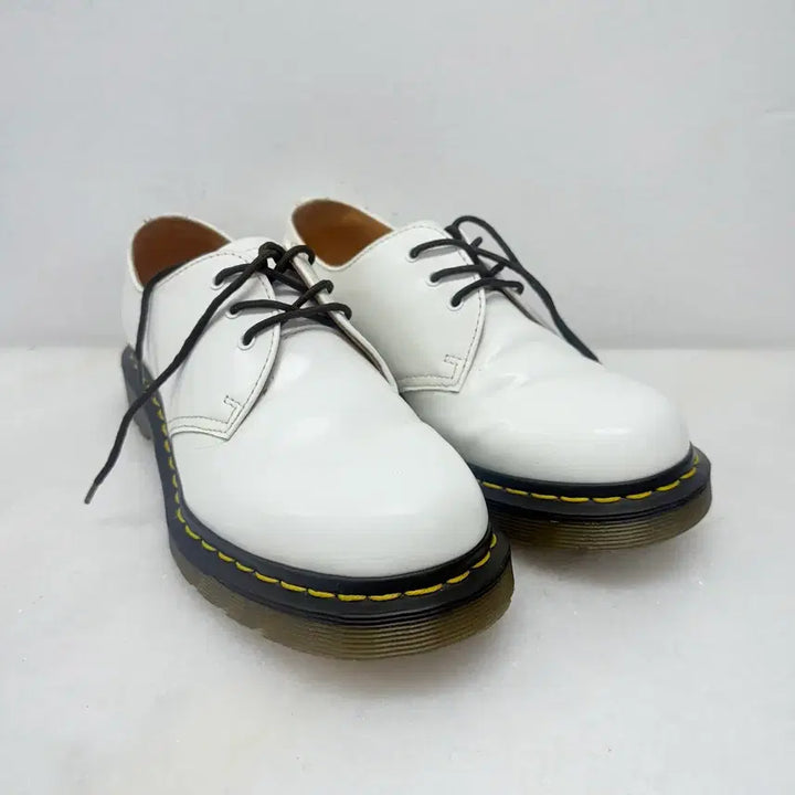 [BUNJANG] Dr. Martens 1461W White 3-Hole Shoes / (UK4)닥터마틴 1461W 화이트 3홀