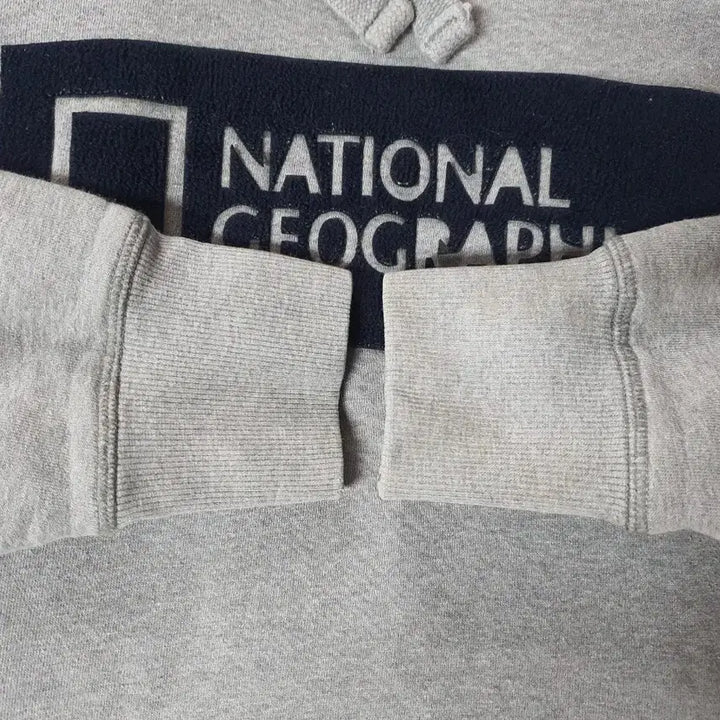 [BUNJANG] National Geographic Fleece Lined Hoodie / NATIONAL GEOGRAPHIC 내셔널 지오그래픽 안감기모 후드티