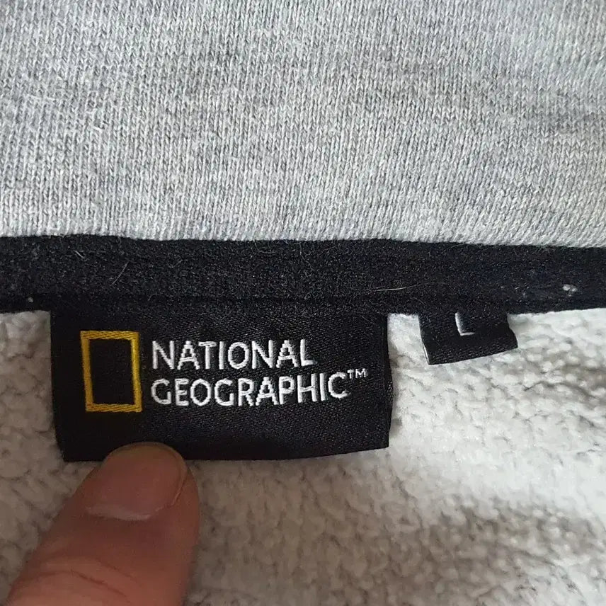 [BUNJANG] National Geographic Fleece Lined Hoodie / NATIONAL GEOGRAPHIC 내셔널 지오그래픽 안감기모 후드티