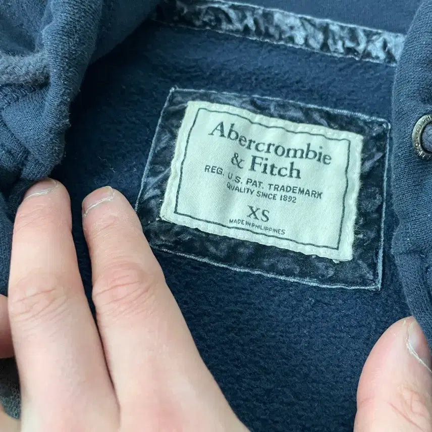 [BUNJANG] Abercrombie Navy Hooded Zip-up J03806 / 아베크롬비 네이비 후드집업  J03806