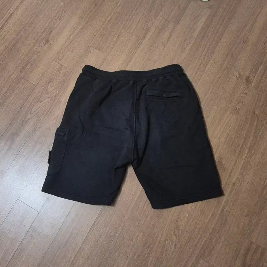 [BUNJANG] Stone Island Shorts / 스톤아일랜드 반바지