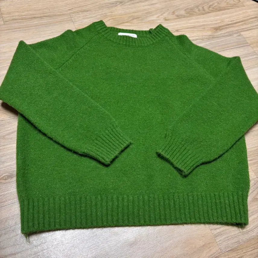 [BUNJANG] Studio White Green Knit / 스튜디오화이트 그린 니트