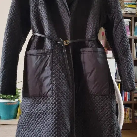 [BUNJANG] Shoulder Collar Quilted Long Coat L / 숄카라 퀼팅 롱코트 L.100