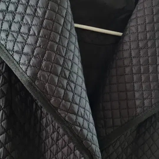 [BUNJANG] Shoulder Collar Quilted Long Coat L / 숄카라 퀼팅 롱코트 L.100