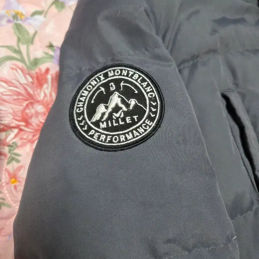 [BUNJANG] Millet Goose Down Long Padding 100 / 밀레 구스 롱패딩100