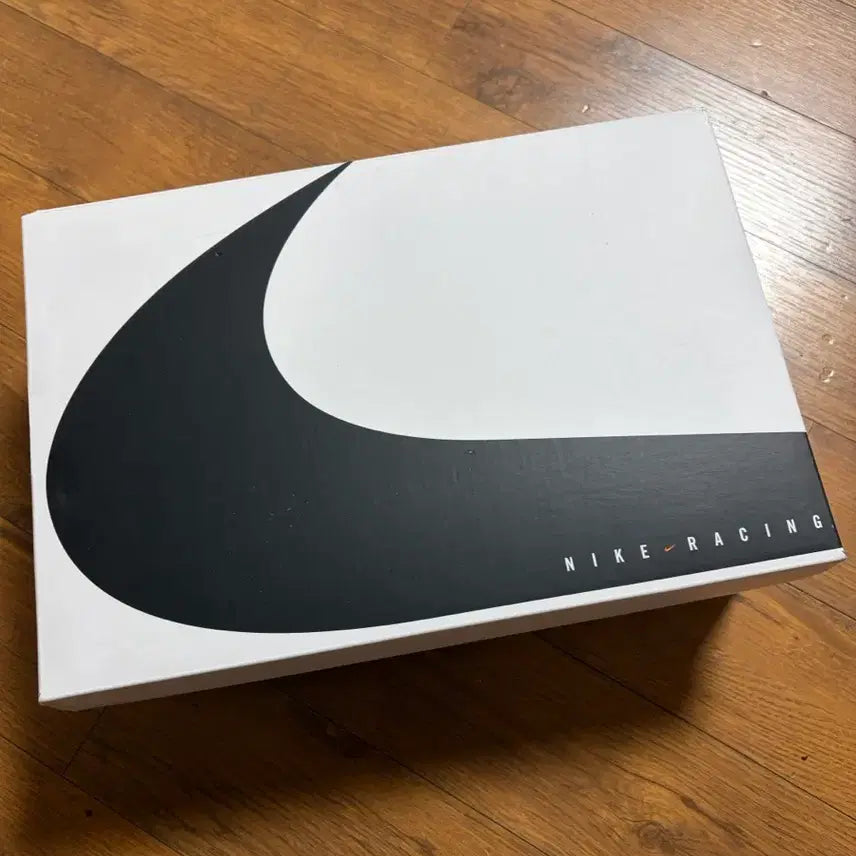 [BUNJANG] Nike Vaporfly 4 270 (Full Package) / 꿀매)나이키 베이퍼플라이 4 270 (3km 1회 착용, 풀박스)