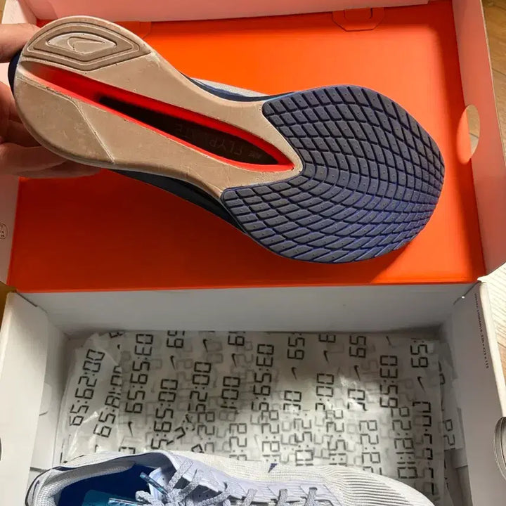 [BUNJANG] Nike Vaporfly 4 270 (Full Package) / 꿀매)나이키 베이퍼플라이 4 270 (3km 1회 착용, 풀박스)