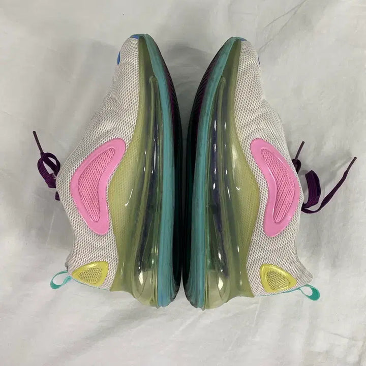 [BUNJANG] Nike Air Max 720 Aqua Powder Sneakers / 나이키 에어맥스 720 아쿠아 파우더 230 <9>
