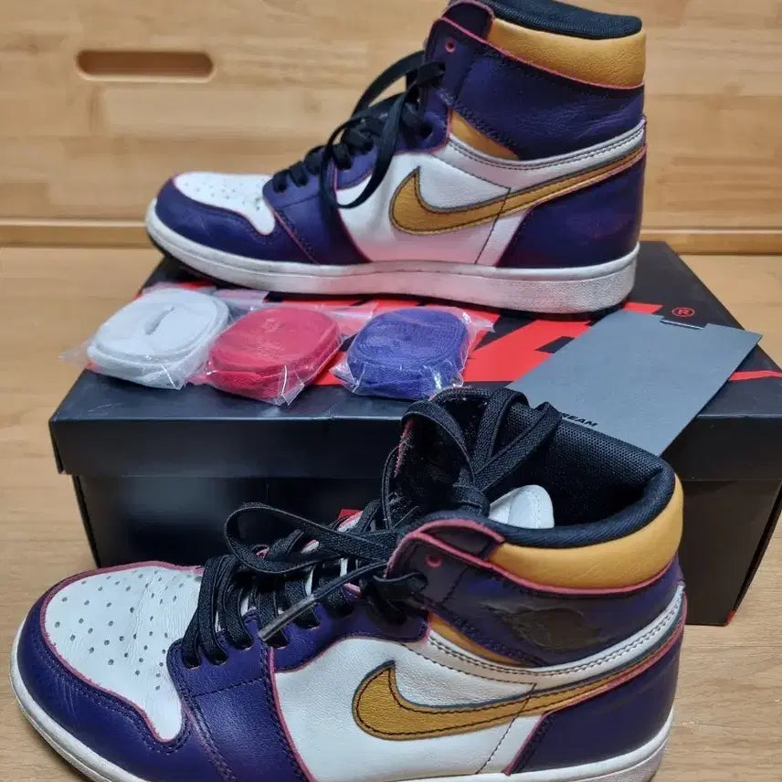 [BUNJANG] Nike Air Jordan 1 LA to Chicago / 나이키 에어 조던 1 레이커스 LA to Chicago