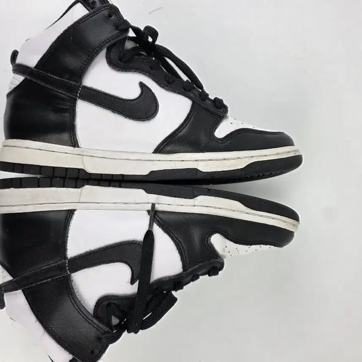 [BUNJANG] Nike Dunk High Panda Sneakers / 빈트로^^240 나이키 덩크 하이 판다 범고래