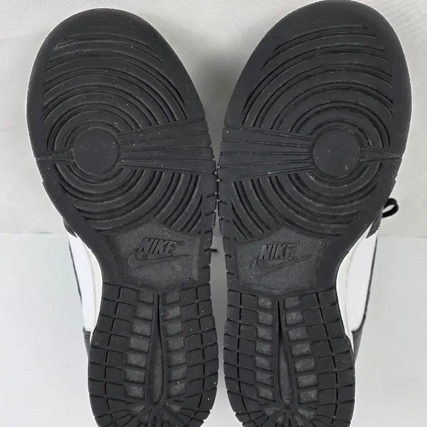 [BUNJANG] Nike Dunk High Panda Sneakers / 빈트로^^240 나이키 덩크 하이 판다 범고래