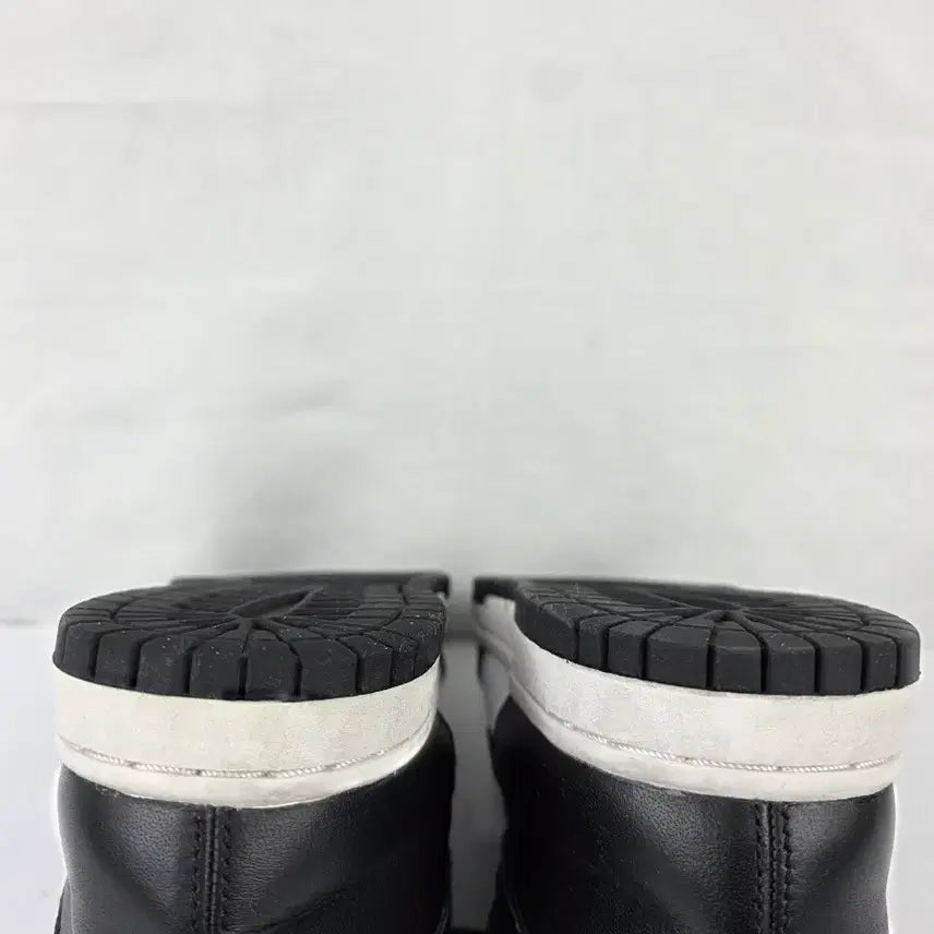 [BUNJANG] Nike Dunk High Panda Sneakers / 빈트로^^240 나이키 덩크 하이 판다 범고래