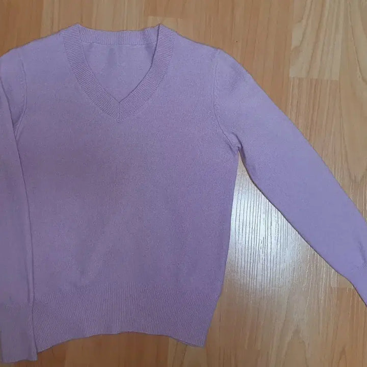 [BUNJANG] V-neck Semi-crop Knit Top / 브이넥 세미크롭 니트 연보라 라일락 반택포 옷장정리