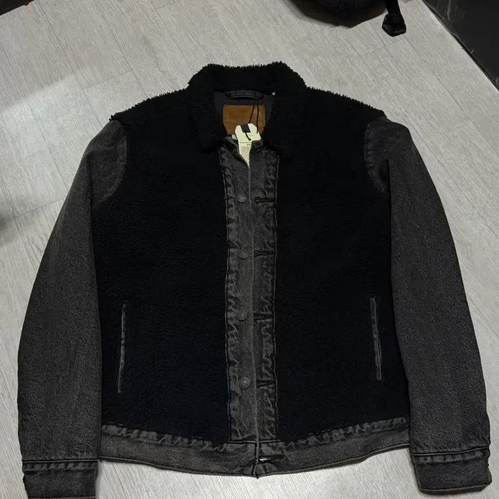 [BUNJANG] Levi's Grizzly Trucker Jacket / 리바이스 그리즐리 트러커 자켓