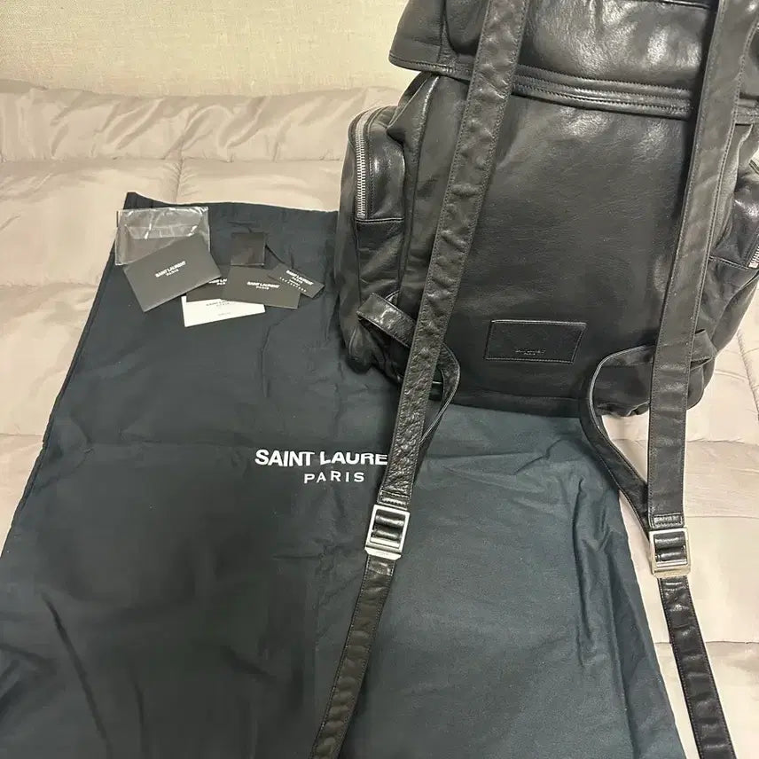 [BUNJANG] Taeyeon Saint Laurent Leather Backpack / 생로랑 레더 태연 백팩 가죽 가방