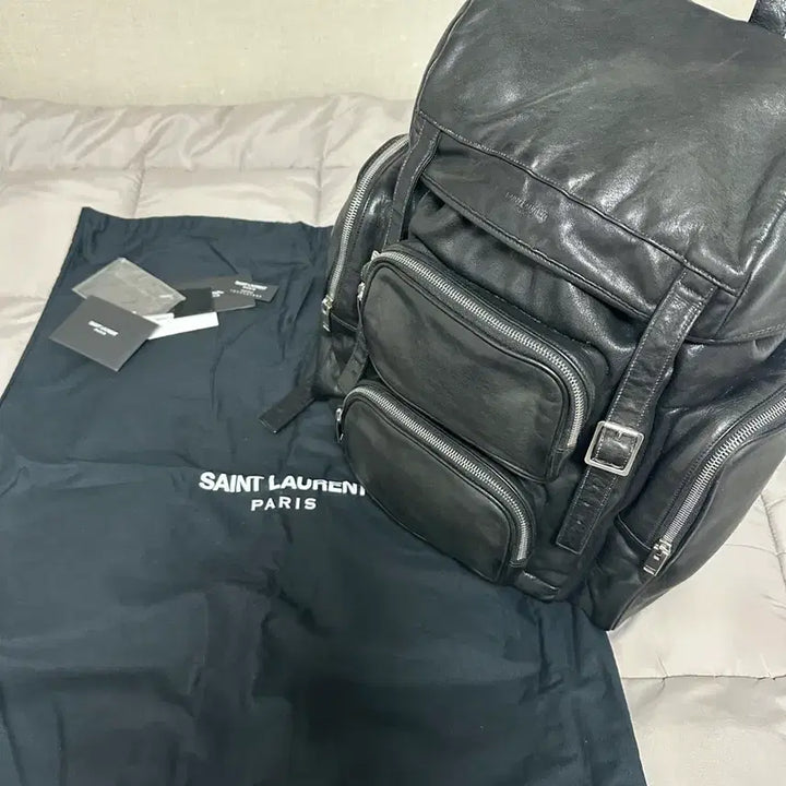 [BUNJANG] Taeyeon Saint Laurent Leather Backpack / 생로랑 레더 태연 백팩 가죽 가방