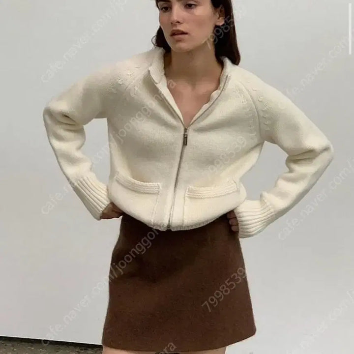 [BUNJANG] Tanat Ivory Knit Zip-up Cardigan / 타낫 울 니트 집업 점퍼 아이보리 가디건 집업가디건 지퍼 코드유