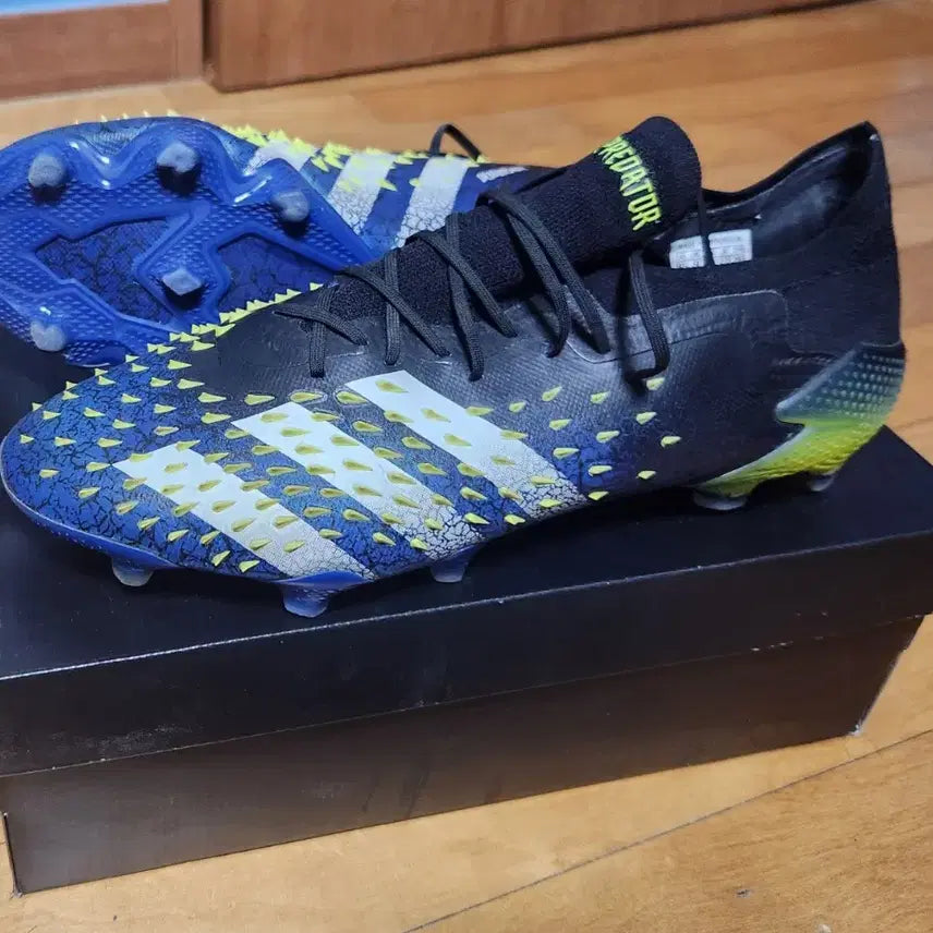 [BUNJANG] Adidas Predator Freak 275 Shoes / 아디다스 프레데터 프릭 275