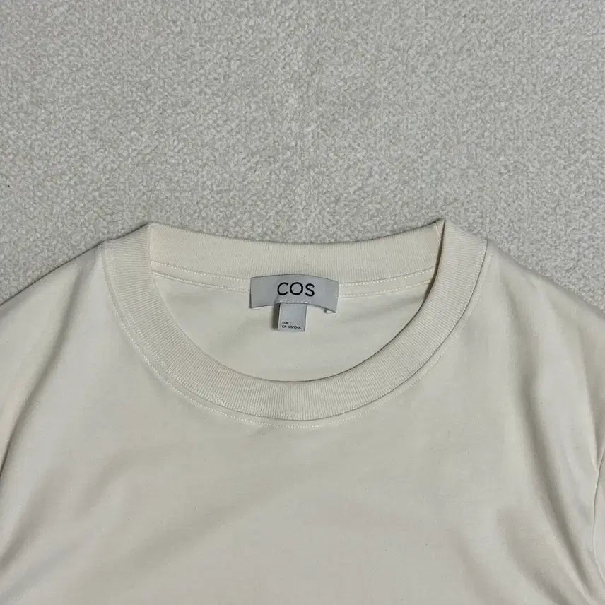 [BUNJANG] COS Slim Fit Heavyweight Long Sleeve T-shirt / 코스 슬림핏 헤비웨이트 롱슬리브 티셔츠