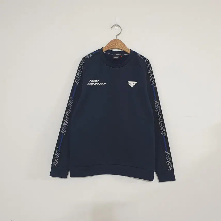 [BUNJANG] Dynafit Logo Navy Fleece Sweatshirt / No.26032013 다이나핏 로고 맨투맨 네이비 기모져지맨투맨