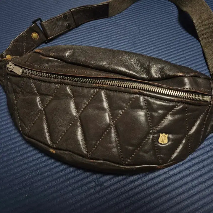 [BUNJANG] D.A.F.B.INE Hip Sack / 디아프바인 힙색