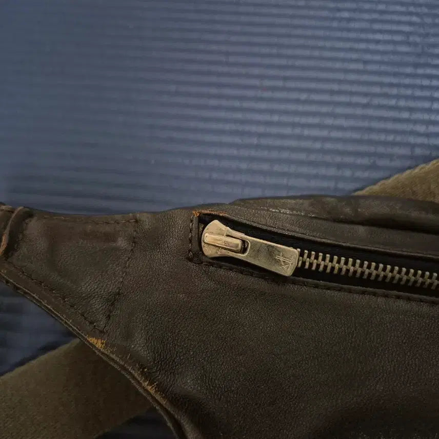 [BUNJANG] D.A.F.B.INE Hip Sack / 디아프바인 힙색